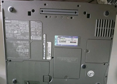 Ноутбук Dell Latitude D600 14-дюймовый жесткий диск Intel Pentium M 1,60 ГГц 1 ГБ RAM 30 ГБ - Изображение 1 из 4