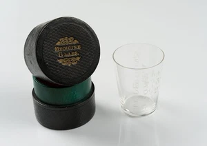 Medizinerglas, Messbecher, Kunsthandwerk Romantik Technologi Unbekannt (19.Jhd) - Picture 1 of 4