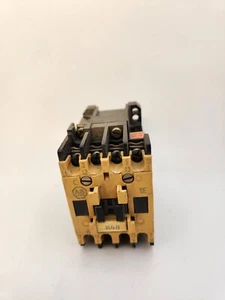 New NOS Allen-Bradley 100-A09ND3 Ser A Contactor - Picture 1 of 5