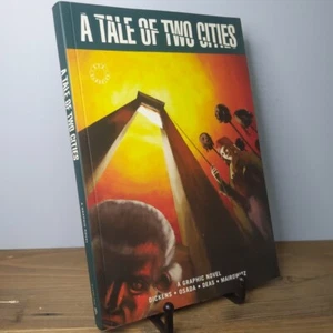 A Tale of Two Cities : The Graphic Novel by Charles Dickens (2010, Sterling) - Imagen 1 de 12