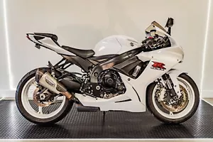2019 Suzuki GSX-R - Picture 1 of 18