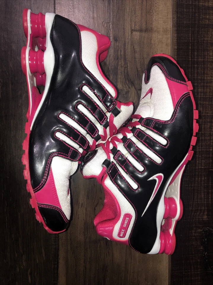 ДЕФЕКТНЫЙ Nike Shox NZ NIKEiD 445485992 женские туфли Sz 75 черный Hot Pin G3D - Изображение 1 из 4