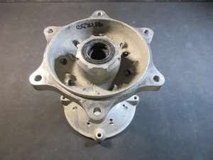 1995 1996 Honda CR250 Rear wheel hub 95 96 CR 250 42650-KZ3-600 - Picture 1 of 5