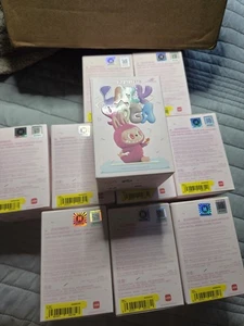 Pop Mart The Monsters Labubu Lazy Yoga Set 10-teilig ganzes Set VERSIEGELT brandneu - Bild 1 von 4