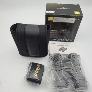 Nikon Monarch 5 8x42 WP ED Binoculars Model M511 Waterproof New - Picture 1 of 6
