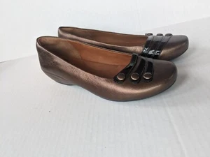 Clarks Artisan Shoes Womens sz 10 M Leather Brown Gold Wedge NEW - Picture 1 of 9