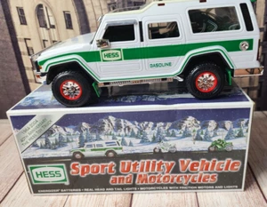 Nuevo en caja Hess 2004 gasolina deportivo vehículo utilitario y motocicletas camión Hess nuevo - Imagen 1 de 12