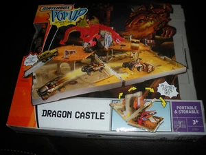 2005 MATCHBOX POP UP ADVENTURE SET DRAGON CASTLE - NIB - Picture 1 of 5