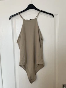 Zara Ärmelloser Body Gr. M Beige Creme Nude - Bild 1 von 7