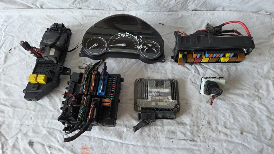 SAAB 9.3 9-3 KIT AVVIAMENTO ACCENSIONE CENTRALINA ECU BODY CHIAVE MOTORE - Immagine 1 di 4