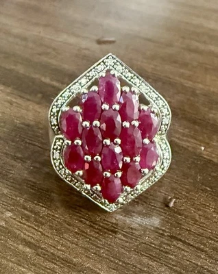 Кольцо ESTATE из стерлингового серебра 925 пробы с белыми фианитами и рубинами размер 7,25 - Изображение 1 из 4