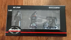 Minichamps 1:43 Pit Stop F1 Figuras McLaren Juego de cambio de neumáticos delanteros - Imagen 1 de 2