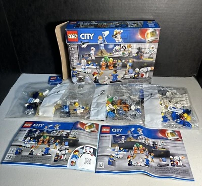 LEGO CITY: People Pack - Space Research and Development (60230) - Image 1 of 4