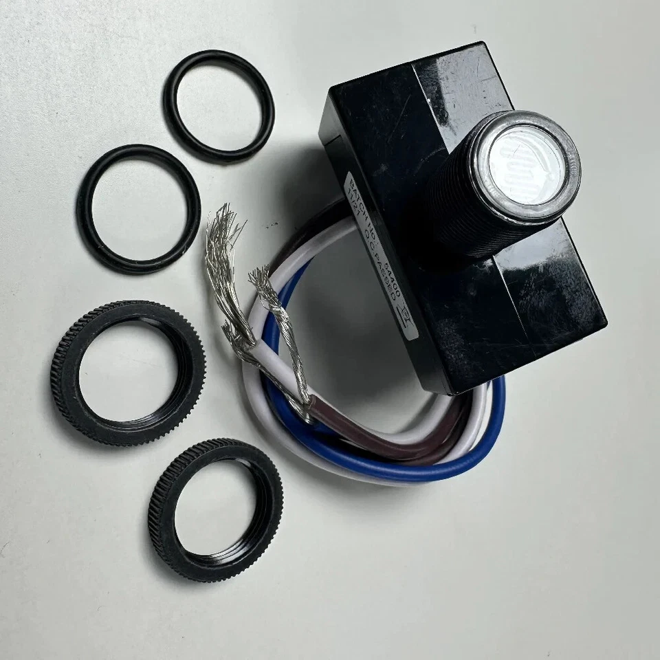 Brackenheath N2011 Mini Photo Cell Detector - Dusk To Dawn Sensor