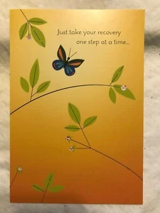 Hallmark - Tarjeta de felicitación de recuperación - "Solo toma tu recuperación 1 paso en... (A33) NUEVO - Imagen 1 de 4