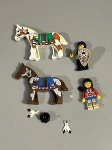 Lego Western Native American Indian 2 Minifigure and 2 Horses 6748 6718 6763 - Picture 1 of 5