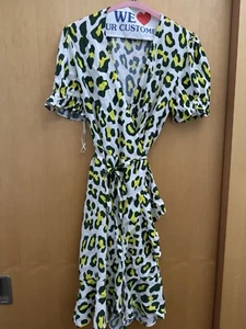 Diane von Furstenberg Emilia S Green White Yellow Leopard Wrap Dress - Picture 1 of 4