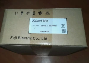UG221H-SR4 1PCS NUOVO FUJI TOUCH SCREEN UG221H-SR4 - Foto 1 di 1