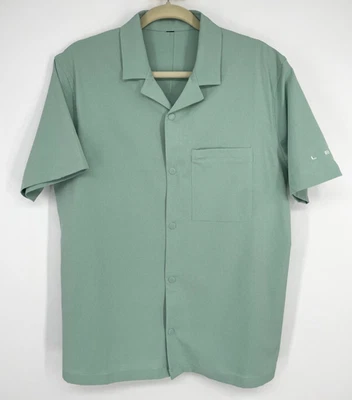 Рубашка Lululemon мужская размер M зеленая проветриваемая легкая для лагеря воротник функциональная застежка Lexus - Изображение 1 из 4