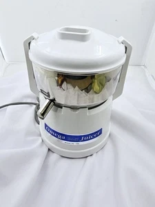 Omega Fruit And Vegetable Juicer Extractor Model 1000 - Picture 1 of 7