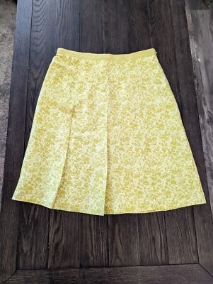 Banana Republic Women's Size 8 Silk Skirt Vintage Chartreuse & Yellow Pleated - Image 1 of 4
