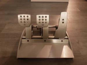 Fanatec Clubsport Pedals v1 - Picture 1 of 3