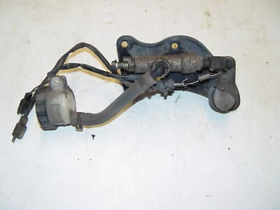 1994 Kawasaki Voyager XII Rear Brake Master Cylinder, 43015-1311 — 第 1/3 张图片