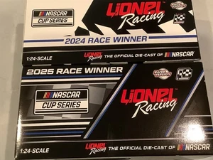 WILLIAM BYRON HANDSIGNIERTES SET 2024 & 2025 DAYTONA 500 RACE WIN DRUCKGUSS & KARTEN - Bild 1 von 24