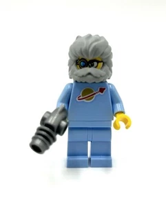 LEGO Mr. Oz Sky Blue Space Suit DREAMZzz minifigure Spring 2025 Store Exclusive - Picture 1 of 5
