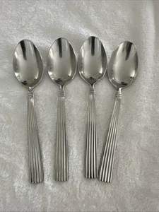 REED & BARTON CRESCENDO II Lot Of 4 Tablespoons Soup Spoons Stainless 18/10 - Picture 1 of 10