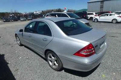 Used Left Door Mirror fits: 2007 Mercedes-benz Mercedes c-class 203 Type Power C — 第 1/4 张图片