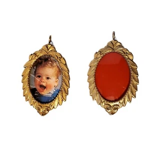 VHTF Gold Tone Vintage Miniature Hanging Picture frames For Necklace or Brooch - Picture 1 of 10