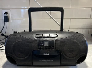 RCA #RP7936A CD RADIO CASSETTE RECORDER USED VNTG UNTESTED READ FAST  SHIPPING - Picture 1 of 12