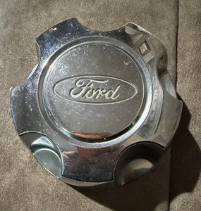 Ford Hubcap Center - Picture 1 of 3