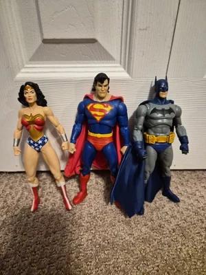Custom Creations: MCFARLANE DC Superman, Batman, and Wonder Woman Figure Lot - Image 1 of 4