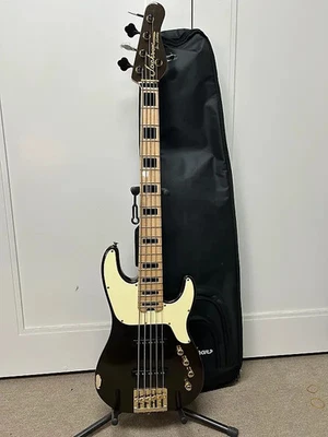 Bajo de concierto de 5 cuerdas Jackson Pro Series Adam Blackstone Signature "Gladys" Foto 1 de 4