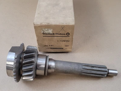 NOS 1962-69 Chevrolet Truck Camaro 4 Sp Main Drive Gear Input Shaft 3787253 - Image 1 of 4