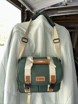 Vtg Canon Video Camera Bag Organizer Green Pockets Shoulder Strap Carry Case 90s - Image 1 of 4