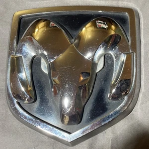 DODGE RAM TRUCK EMBLEM TAILGATE REAR BADGE 02-05 DAKOTA 08-11 MOPAR 55077718 AA - Picture 1 of 8