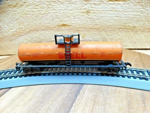 AHM HO Scale 41' Shell Chemical Worn, Weathered & Well Traveled Tank Car - Picture 1 of 6