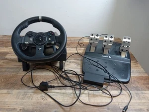 Logitech G920 Steering Wheel and Pedals Xbox Series & Pc Powers On - Picture 1 of 18