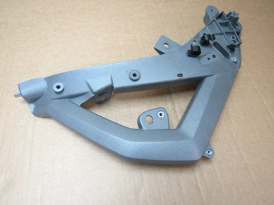 BMW R1200GS LC 2014 14,822 miles right front mounting bracket (8264) - Image 1 of 3
