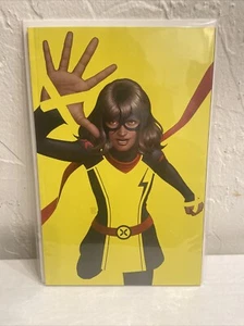 2023 Amazing Spiderman 31 JTC Christopher Negative Space Variant High Grade NM+ - Picture 1 of 1