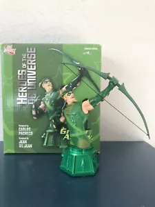 DC Direct - Heroes Of The DC Universe - Green Arrow (Limited Edition 0026/3000) - Picture 1 of 12