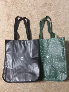 Lot of 2 Lululemon Large reuseful Bags Totes Lunch Shopping New - Picture 1 of 4