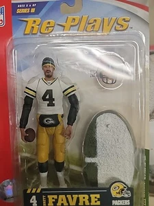 2006 BRETT FAVRE FIGURES SERIES III GREEN BAY PACKERS RE-PLAYS NFL WHITE JERSEY - Picture 1 of 2