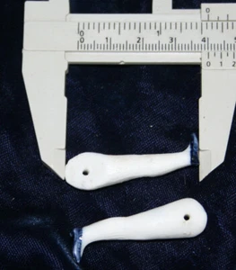 Antique porcelain bisque legs for repair for all bisque mignonette size photos - Picture 1 of 5