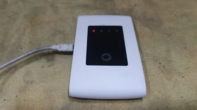 Vodafone R218 Mobile Wifi HOTSPOT Dongle Internet DNGL107 - Immagine 1 di 4