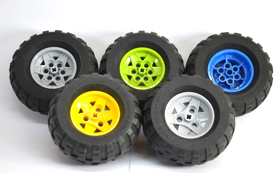 LEGO® Technic Reifen mit Felge, Rad 81,6 x 38 R, Farbe zur Wahl, 2 Stück - Bild 1 von 1