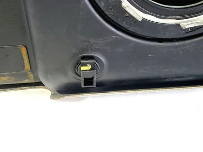 Tanque de combustible usado se adapta a: Nissan Titan XD 2018 26 galones diésel grado A Foto 1 de 4